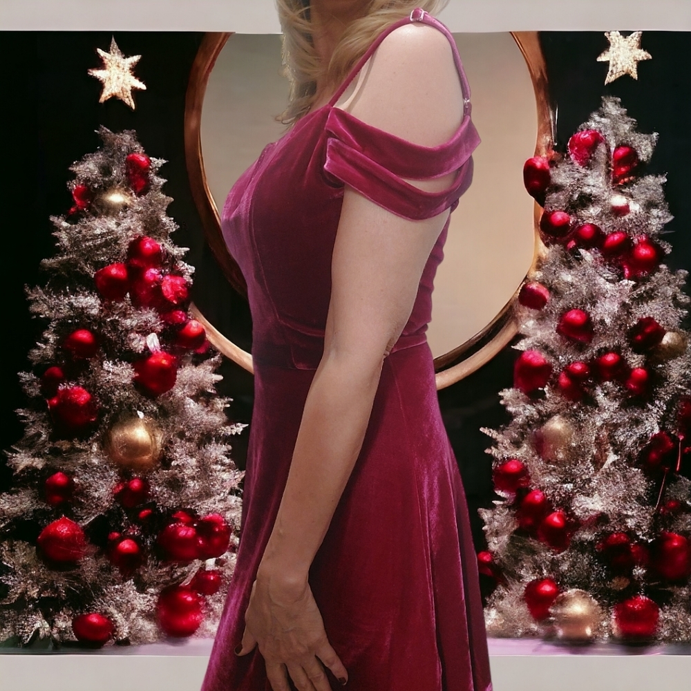 BCX Velvet Dress - (Above knee) Fuschia Pink - Picture 3 of 8